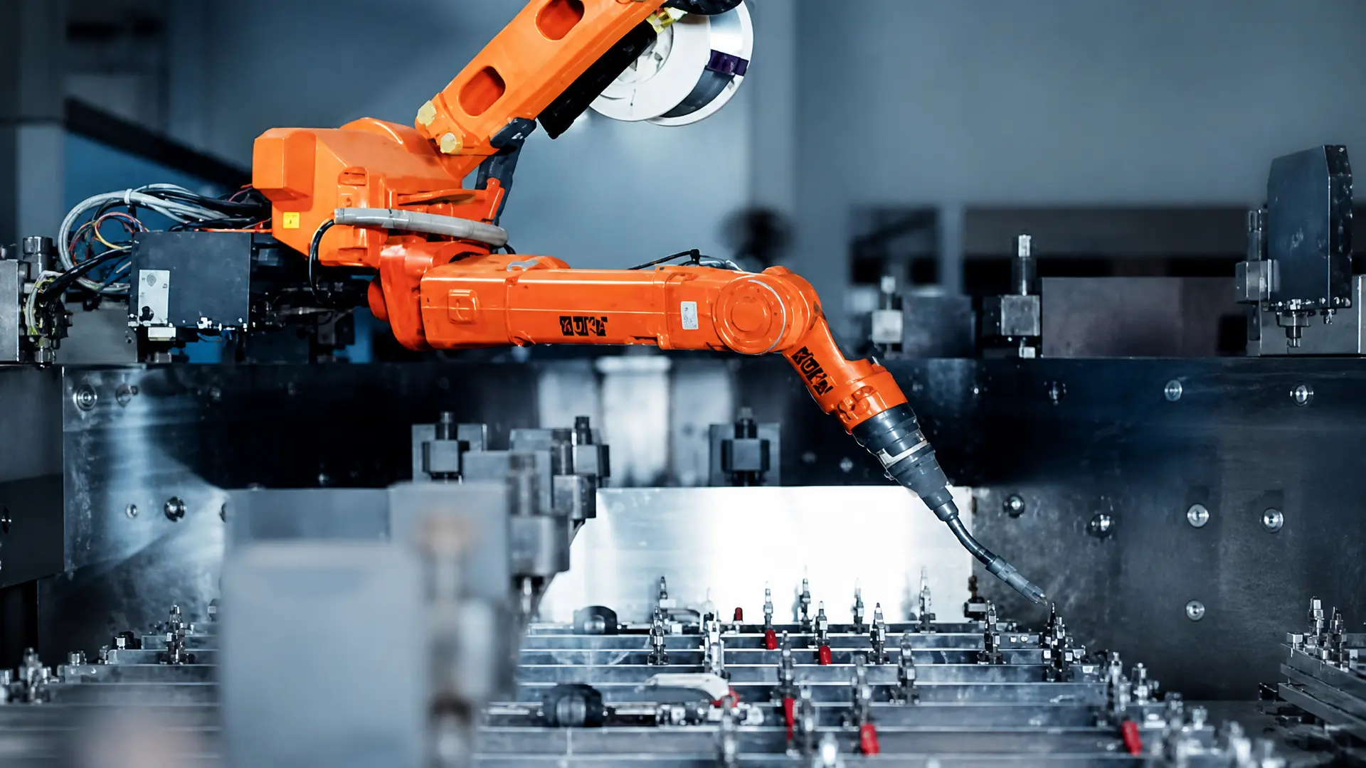 industrial robot supporting automated modified starch production